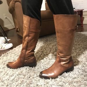 Arturo Chiang riding boots